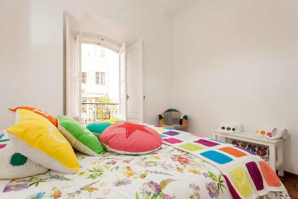 Ginjinha House - 4 Rooms - Bairro Alto - With Ac! Lisboa Portugal